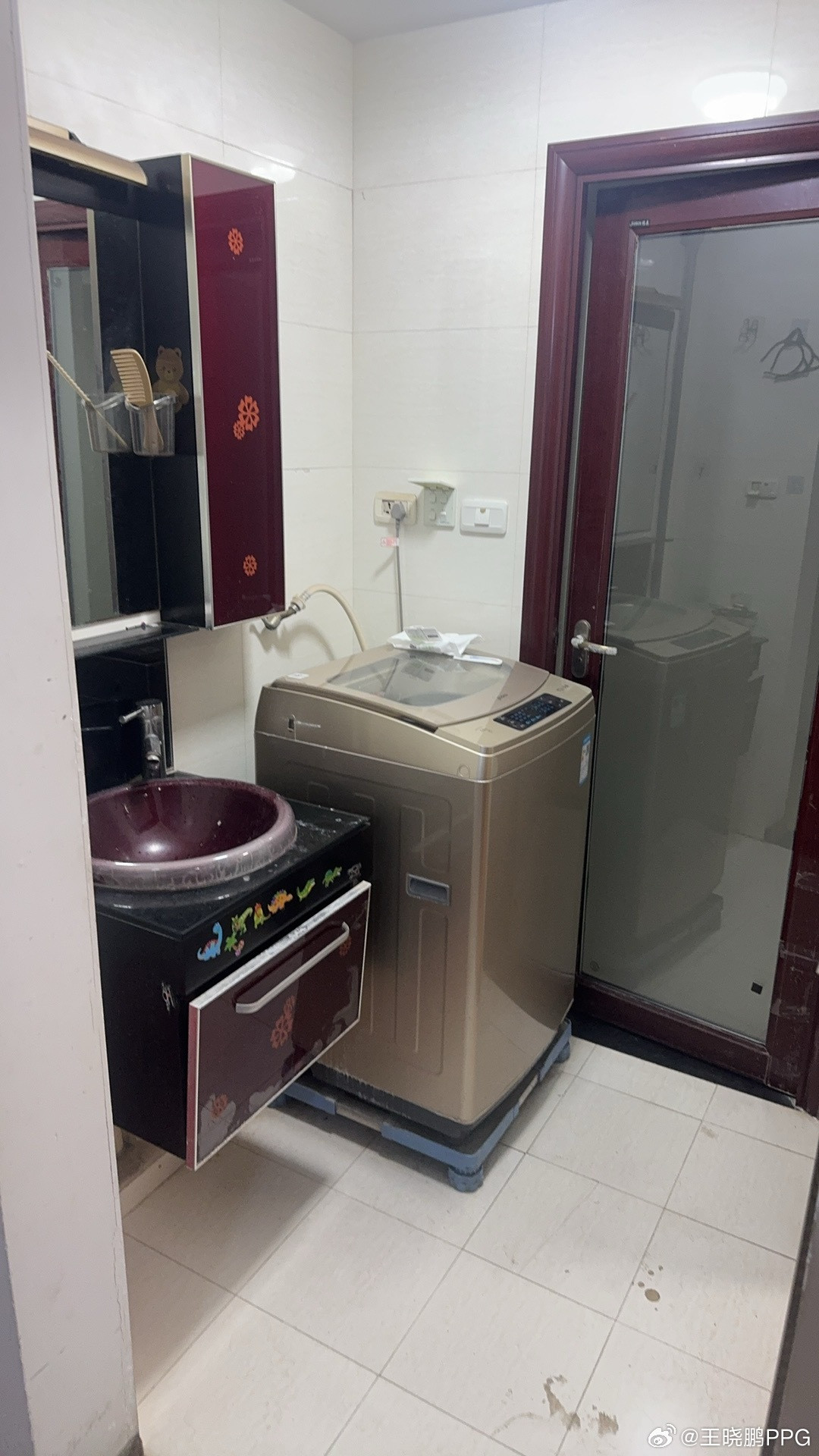 安卓出租房还要住半个月工作室才能装修好武汉·东方夏威夷国际花园