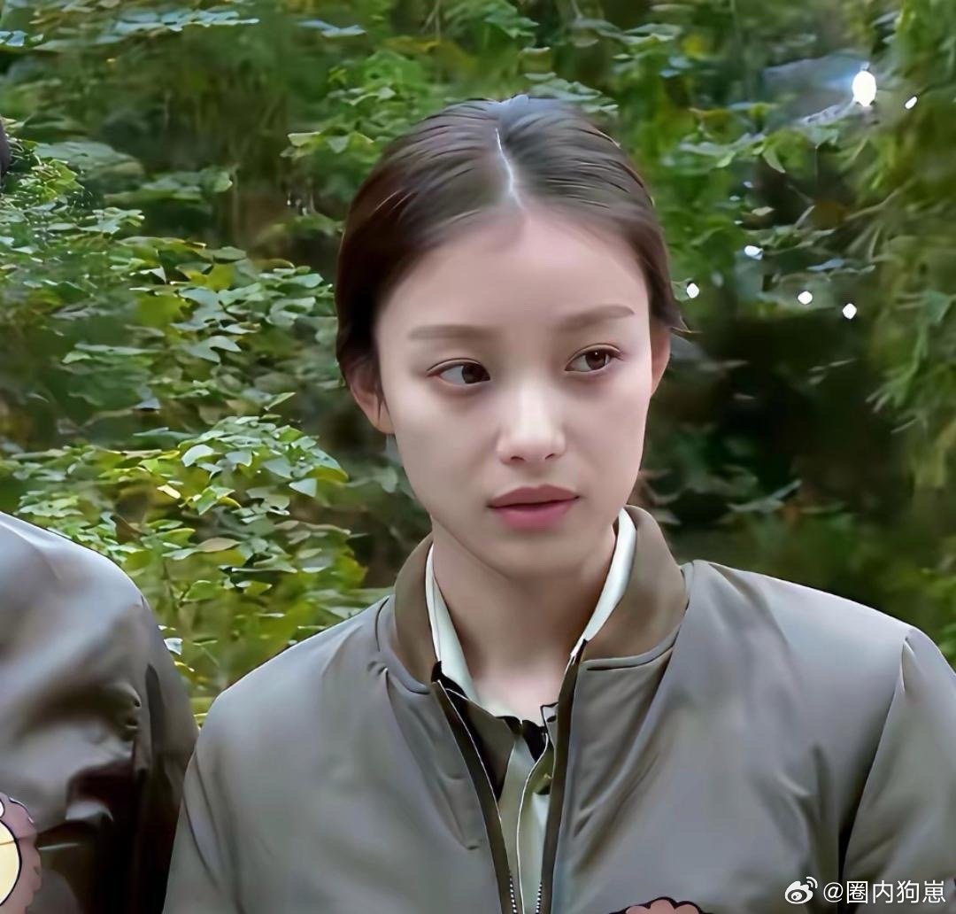 被倪妮的颜值狠狠拿捏，大气灵动又高级，真的太漂亮啦！