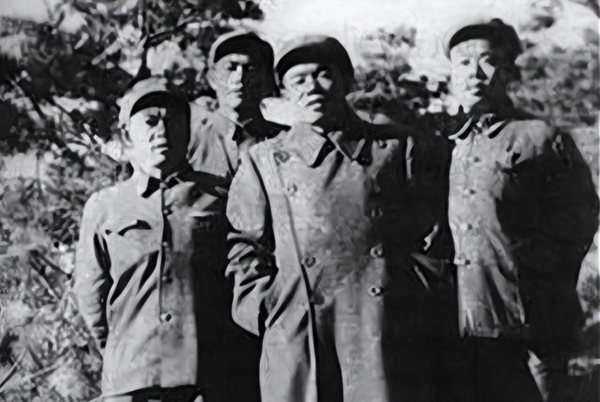 1986年韩先楚临终时说出遗愿，不愿死后进入八宝山，因为那里有他想要避免见到的人
