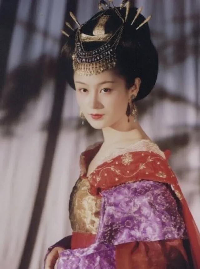 713年，太平公主被亲侄子李隆基赐死，太上皇李旦苦苦哀求道：“三郎，你就看在父