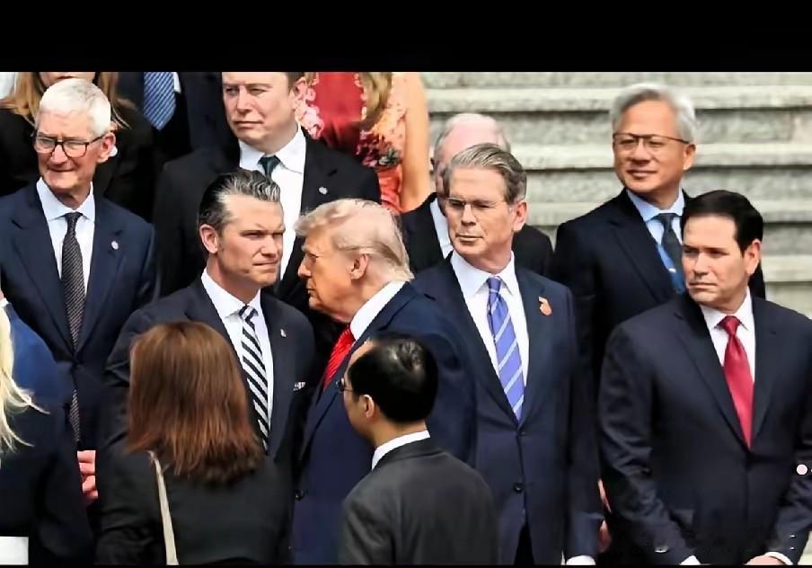 白宫这出“选择性失明”玩得真叫一个溜。明明东方大国在桌面上把底线划得火星四溅