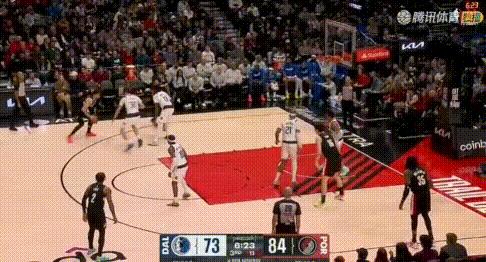 要背锅？杨瀚森3次登场，惨成瞄准镜。今天若输球他要接锅：3节末登场被人4次打进