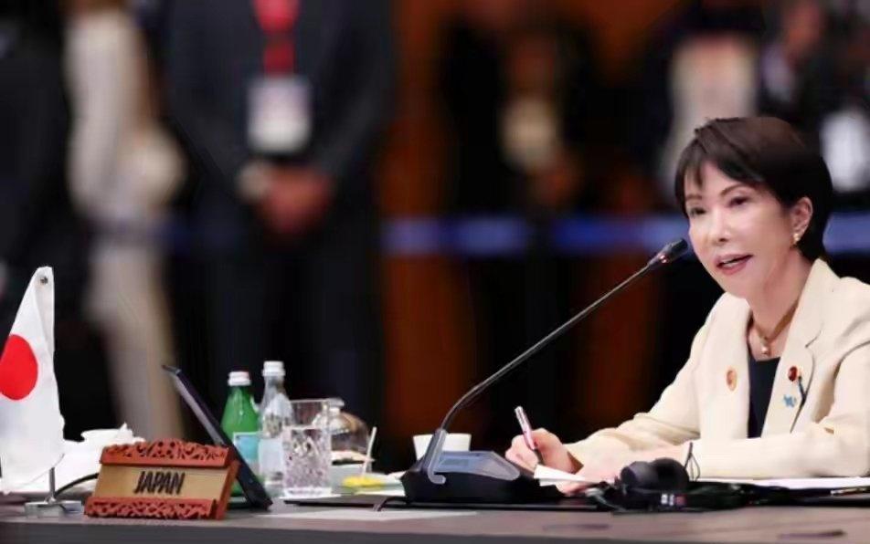 高市早苗做了特朗普不敢为的事：中方拒发贺电的原因揭晓，中日关系走向引深思APE