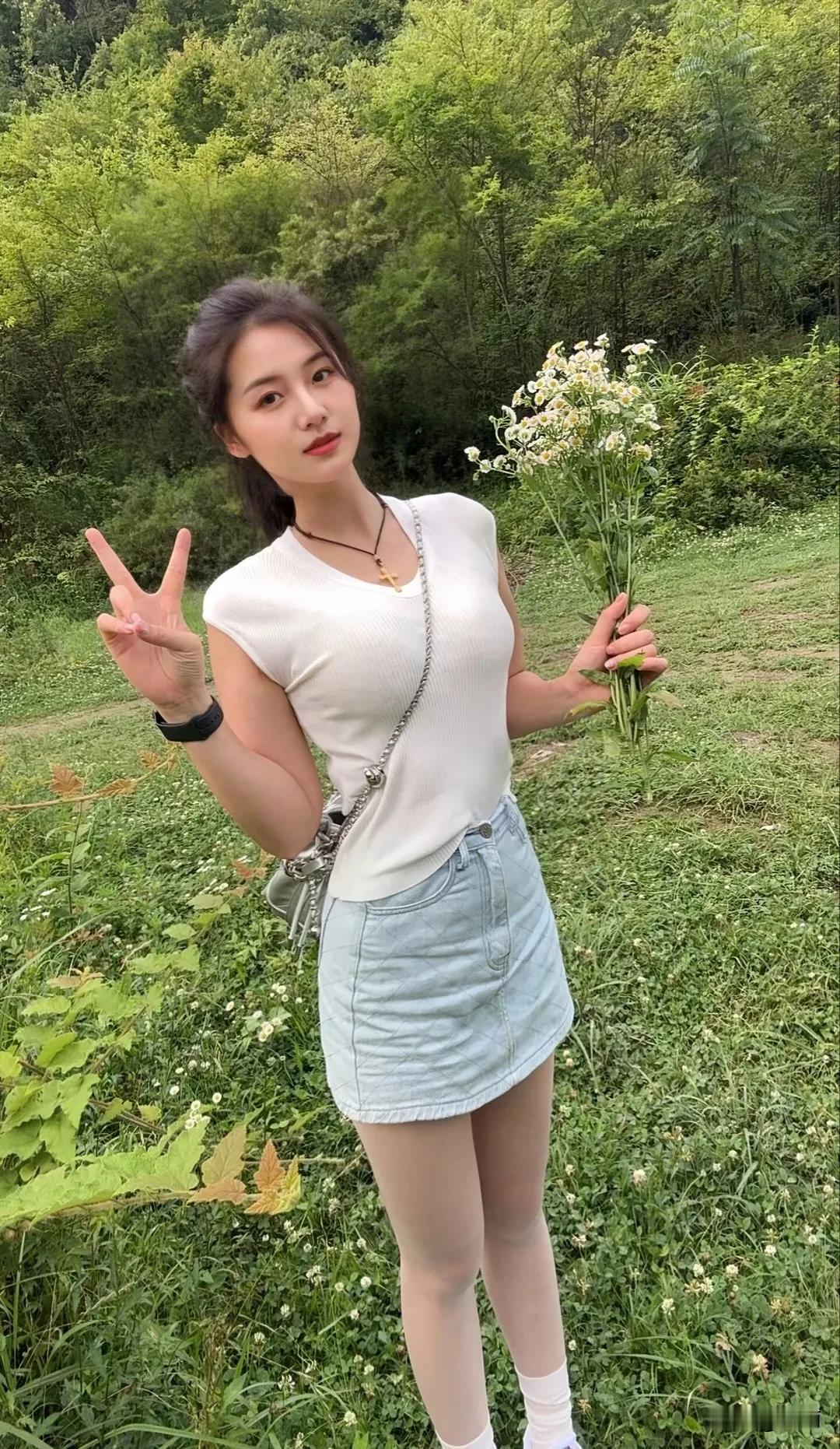 分享相册里最美的花狗尾巴花算吗？嘻嘻