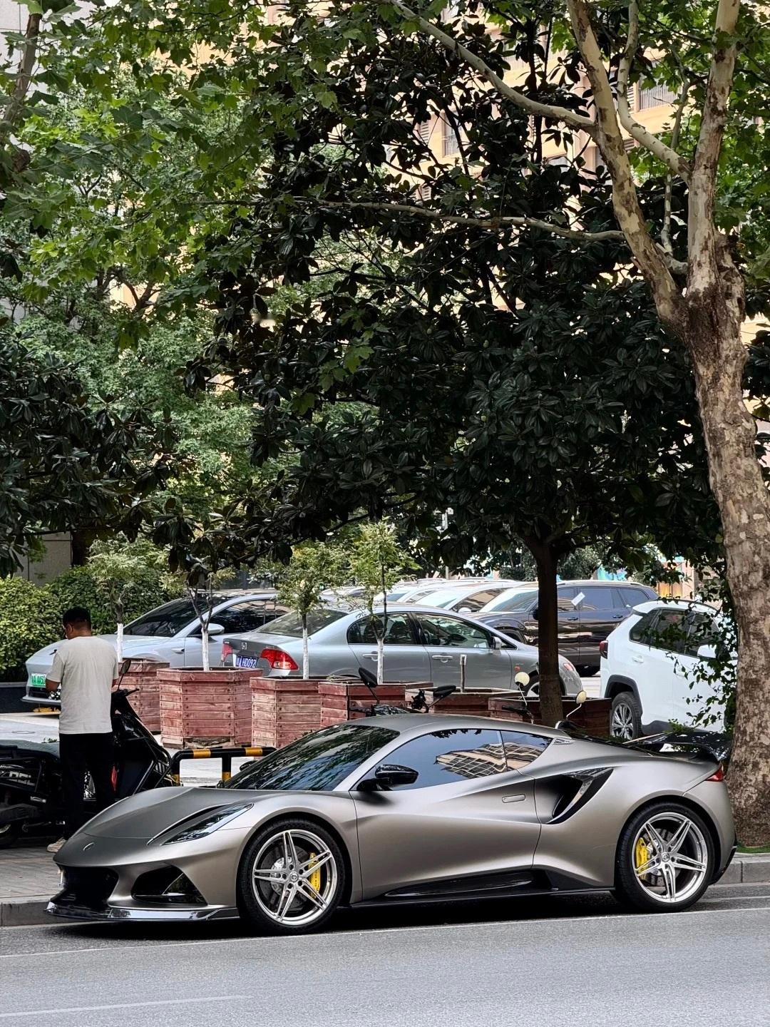 如果停好车不会回头看一眼，那说明你买错车了路特斯汽车画报​​​