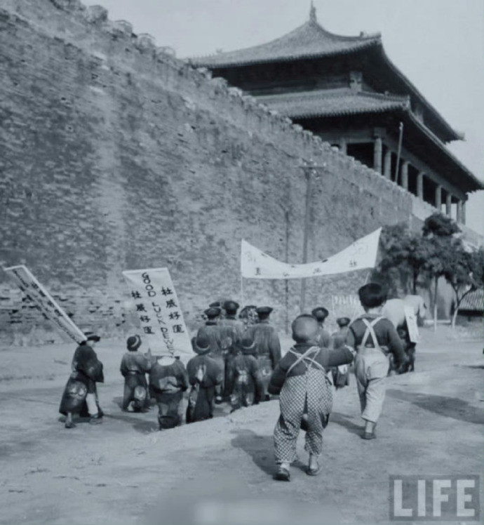 1955年，杜鲁门70岁时，曾接受采访说：“我现在就有一个愿望，希望能活着看到蒋