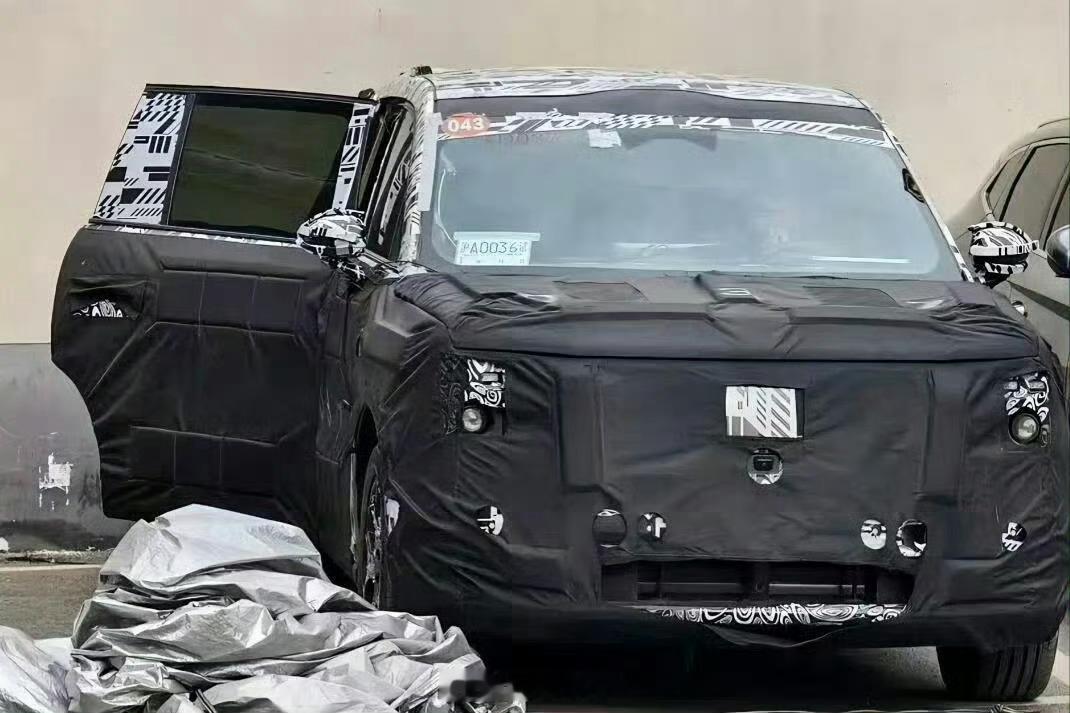 小米首款增程混动suv谍照曝光想看看小米以及雷总能不能在昆仑发布之前，化解掉掉目