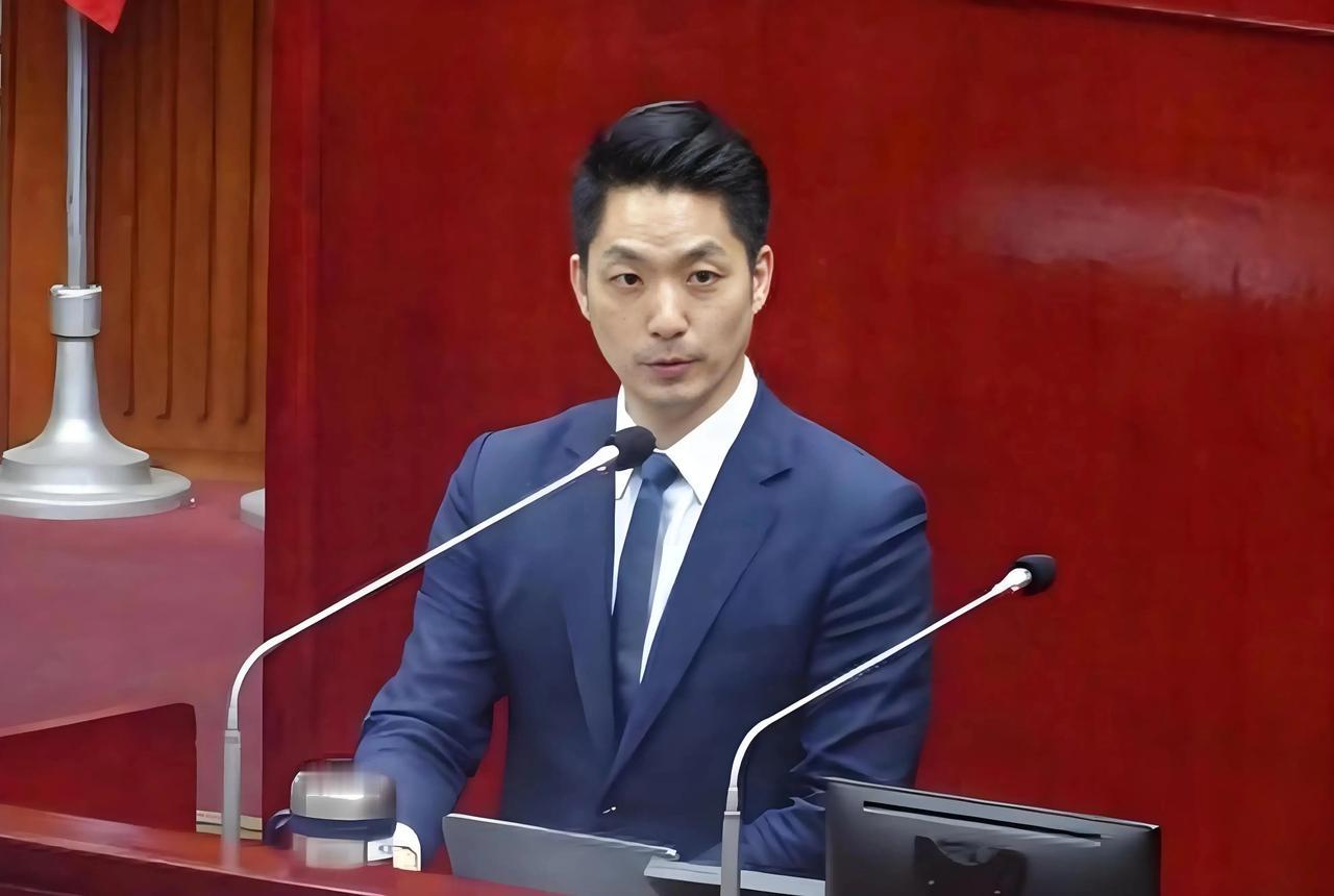 日前，台北市议员洪健益等19名议员提案“台北市普发2万元（新台币，下同）”于台北