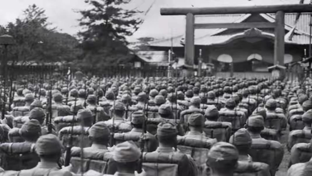 二战法国投降，白羽毛信至少占几成原因？“白羽毛”本身的因素并不大，真正让人胆