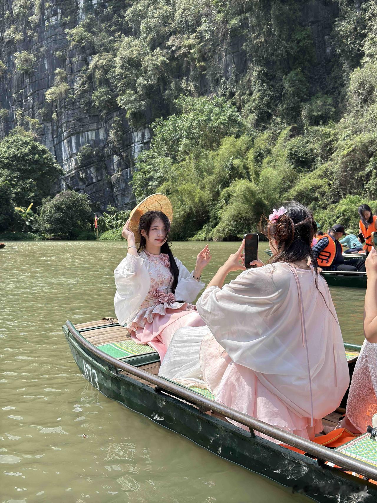 越南盾汇率换算玩的就是心跳这汇率一天天跌得人心慌我越南账号里还有十几亿越南