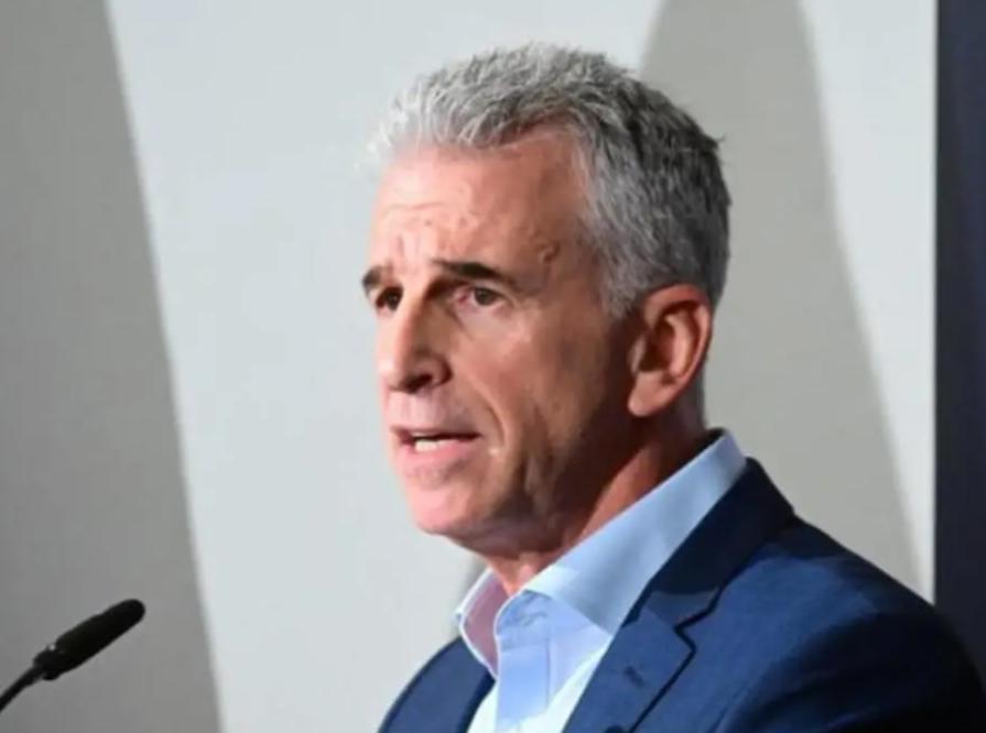 穆杰塔巴要小心了：伊朗投降派联系特朗普，让特朗普等他们的好消息！如今的中东