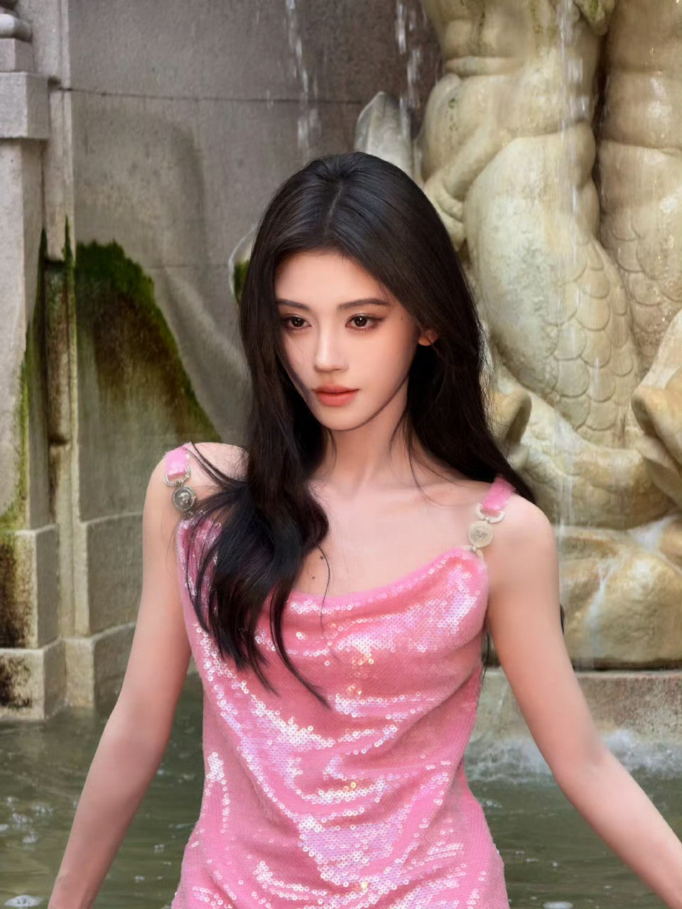 高智感拉满！鞠婧祎太美了！小鞠是美神吧​​​