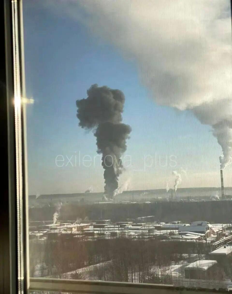 乌俄战争日报第1451天2月12日，乌6枚火烈鸟重型导弹，打击了俄伏尔加格勒州科