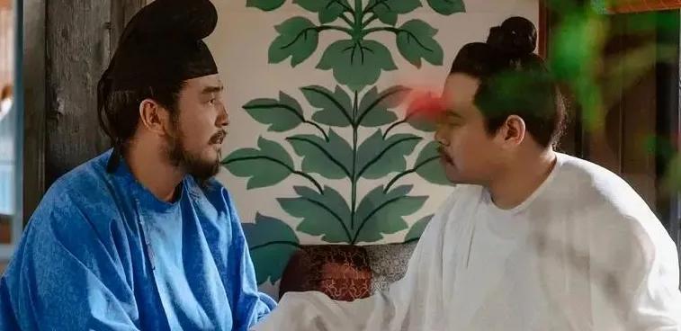 本以为《长安的荔枝》票房登顶暑期档，就稳坐“香饽饽”宝座，可仔细一瞧，这“荔枝”