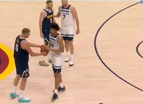 掘金125-113战胜森林狼。此役后，掘金扳回一城，目前大比分2-3落后森林狼。