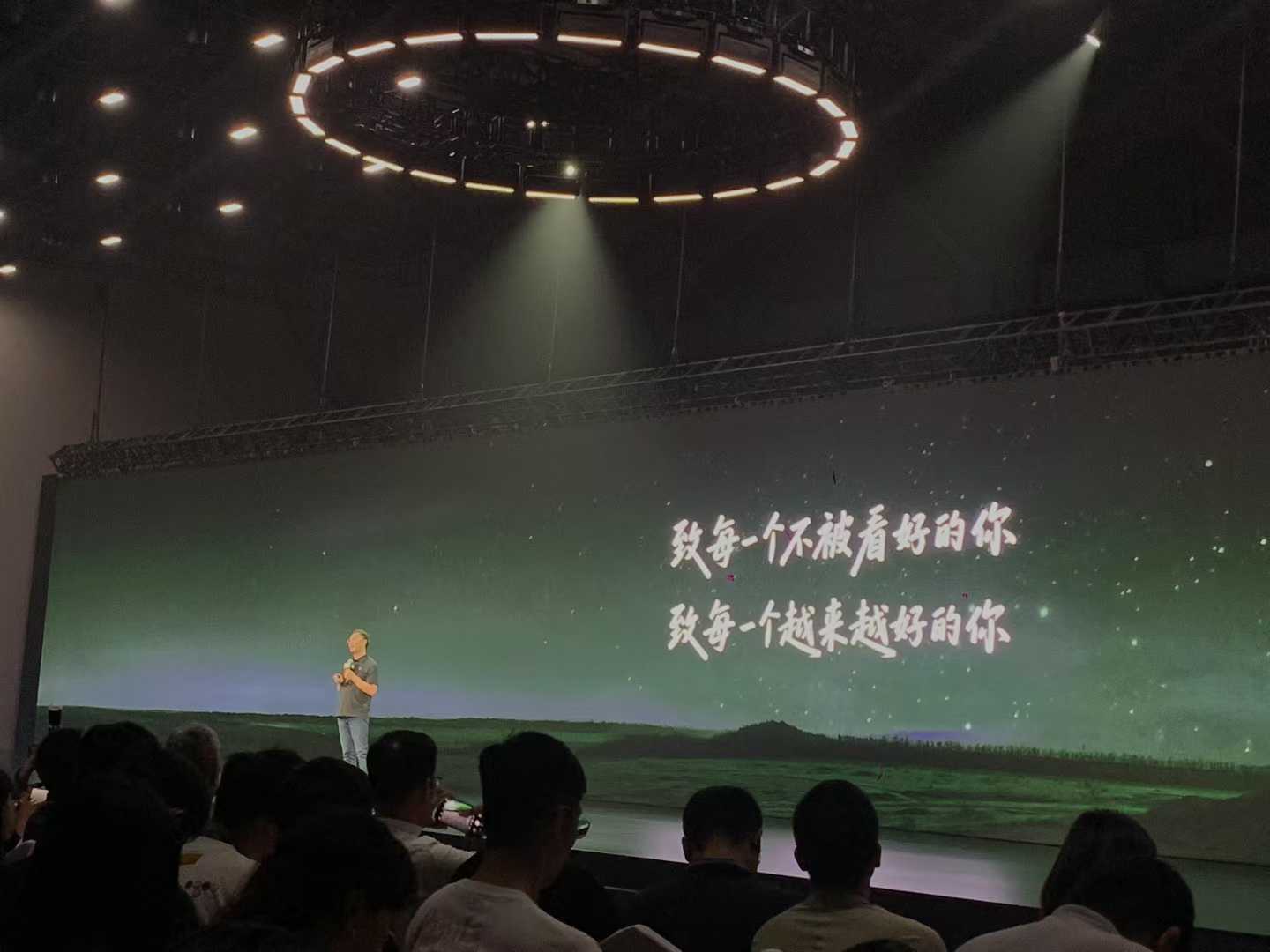 【零跑全新C11不用纠结直接买​从不被看到，到越来越好】2021年1月1日，零