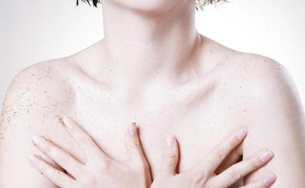 男人为何对女性胸部着迷？除了本性，还有这3个原因男性对女性胸部的关注，不