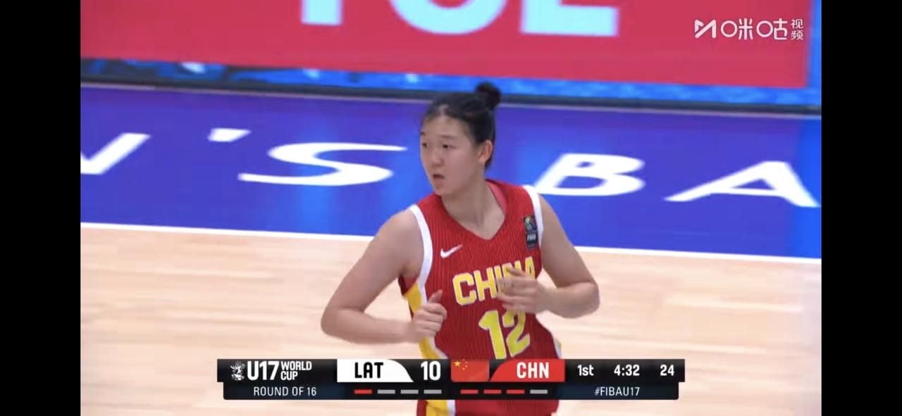 李沅珊半场21分，中国U17女篮即将近三届世界杯最好成绩中国U17女篮正在捷