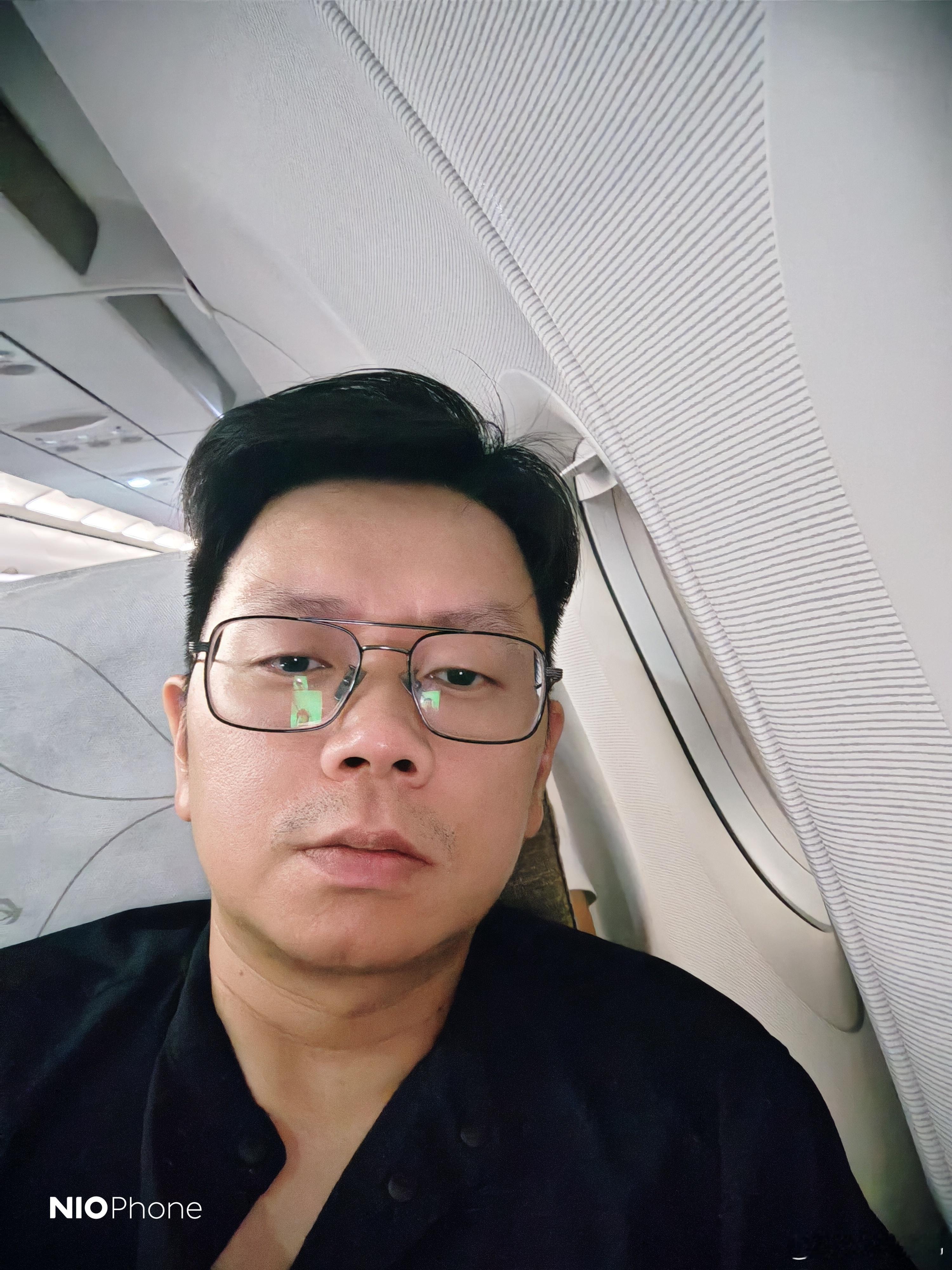 这两天这个飞机啊，我直勾勾看着它，它就是不飞呀电动兄弟飞机延误时的正确处理方式