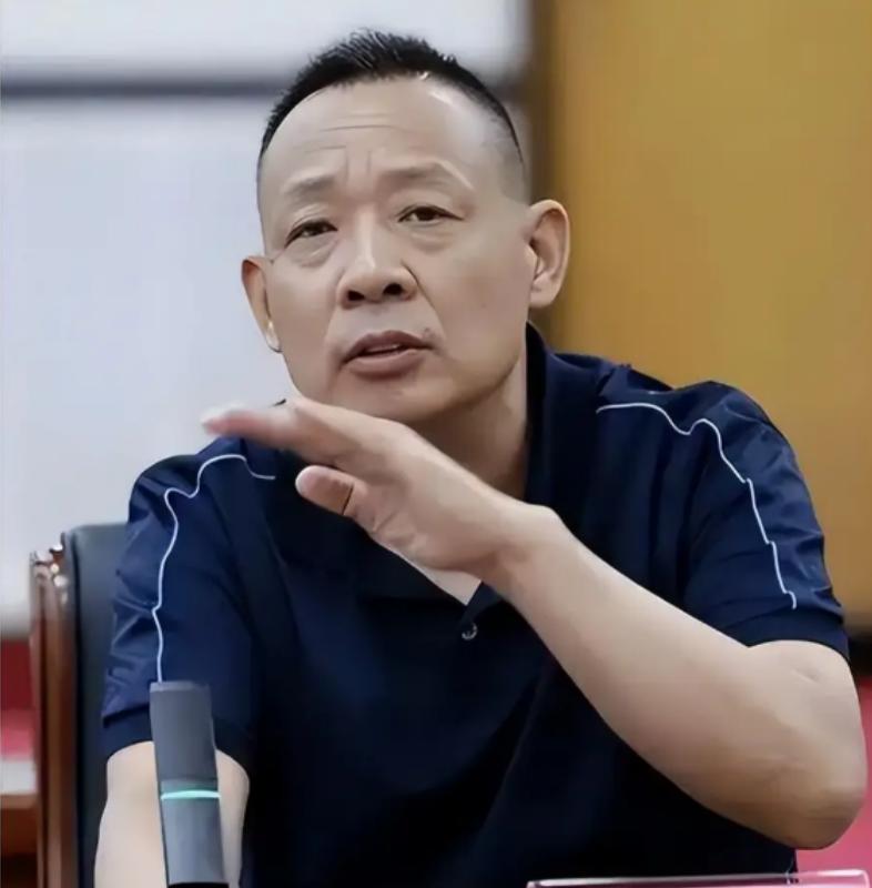 胖东来再一次证明了，干死实体经济的，永远不是电商，而是房东！以前实体店一
