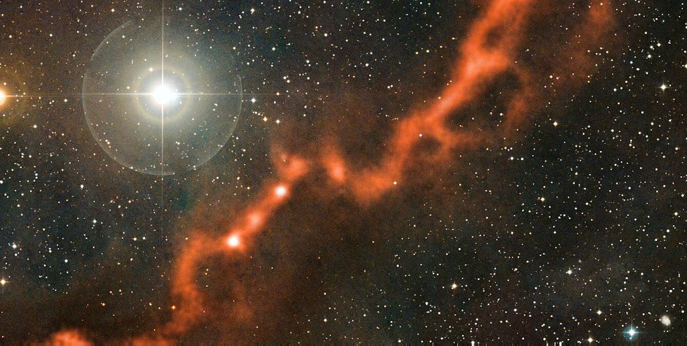 2020年9月，一个研究团队宣布在金星浓云里找到了磷化氢。这种物质在地球上与某些