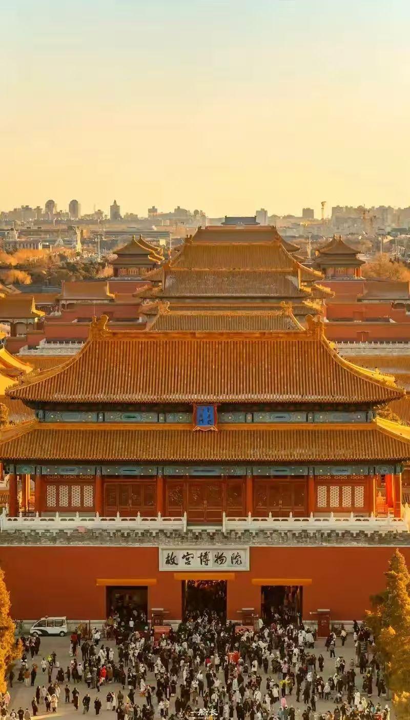 “故宫缺钱，不是一时缺钱，而是永远都缺钱！”曾有主持人询问故宫院长“故宫每年门票