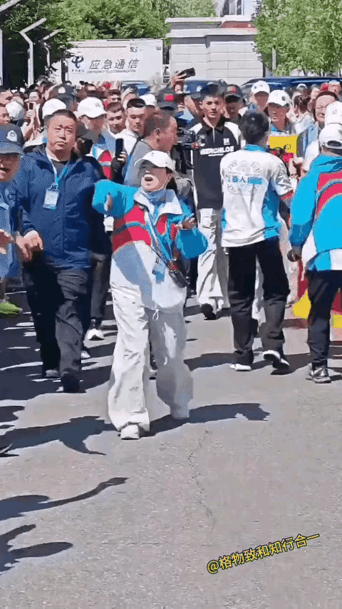 这面，走得老高调了！韩红基金会2025年财报：86名全职员工全年薪资合计1