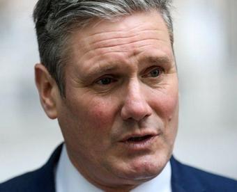 🌙唐宁街10号传出消息：本周将访问中国的英国首相斯塔默认为，“前几任首相不去中