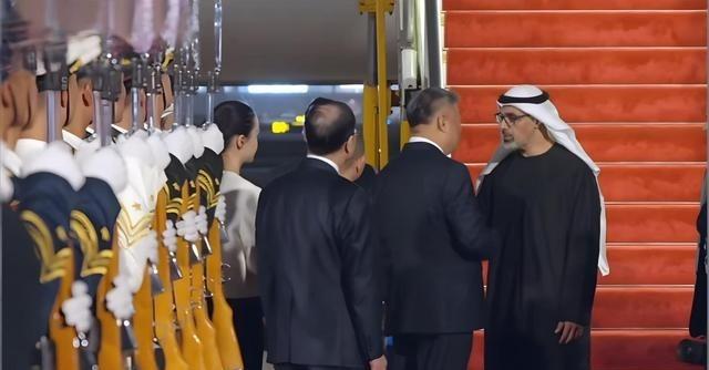 阿联酋王储回国后火速出手：1.8万亿美元主权财富，准备集中押注中国4月12日至