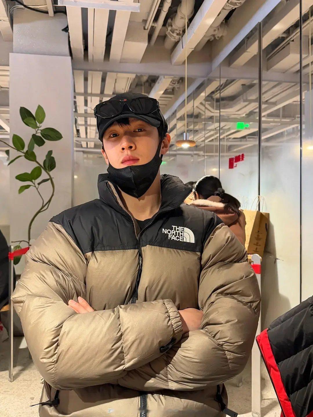 李昀锐风格还挺多变的，第1种真的是让我惊讶到了