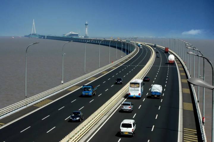 一座新的跨海大桥正在加紧建设, 将绕开杭州, 利好宁波?