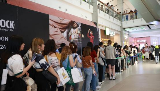 30多万泰国人涌入中国，却打着旅游的“幌子”，实则另有目的！不吃美食，不参观景点