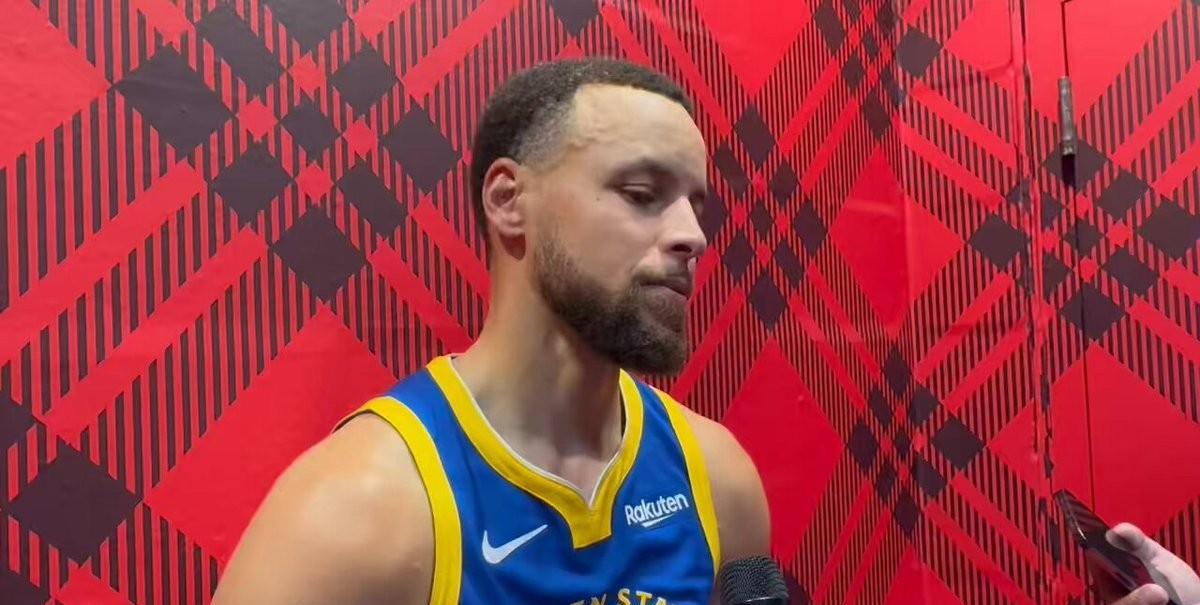 最可怕的是库里在走科比的老路这两年拼尽全力也带不进季后赛然后最后两三年钓鱼