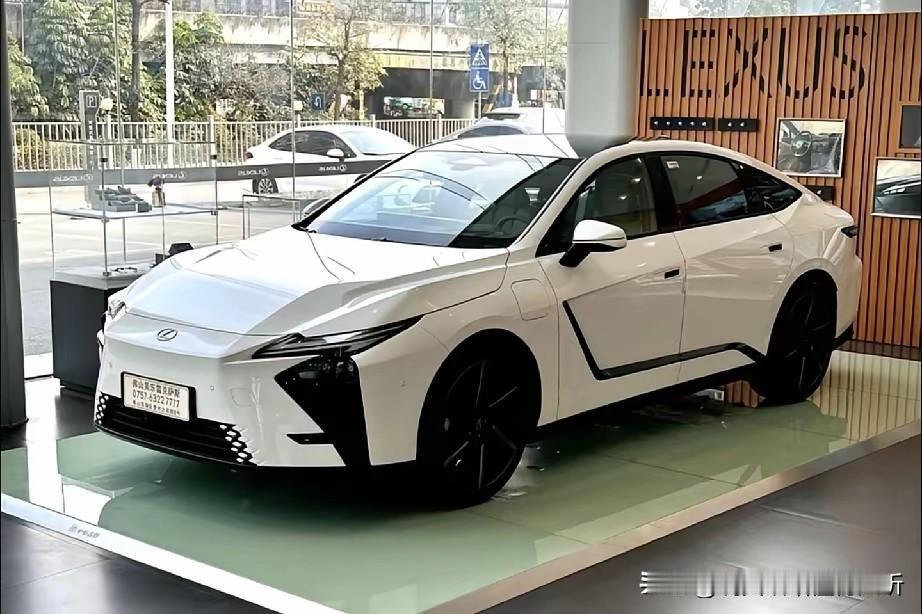 雷克萨斯丰田化