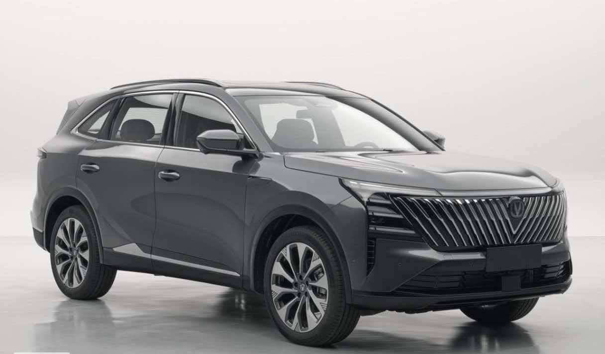 👀早上刷工信部新车公示，看到新款CS75PLUS的申报信息，仔细瞅了瞅，感