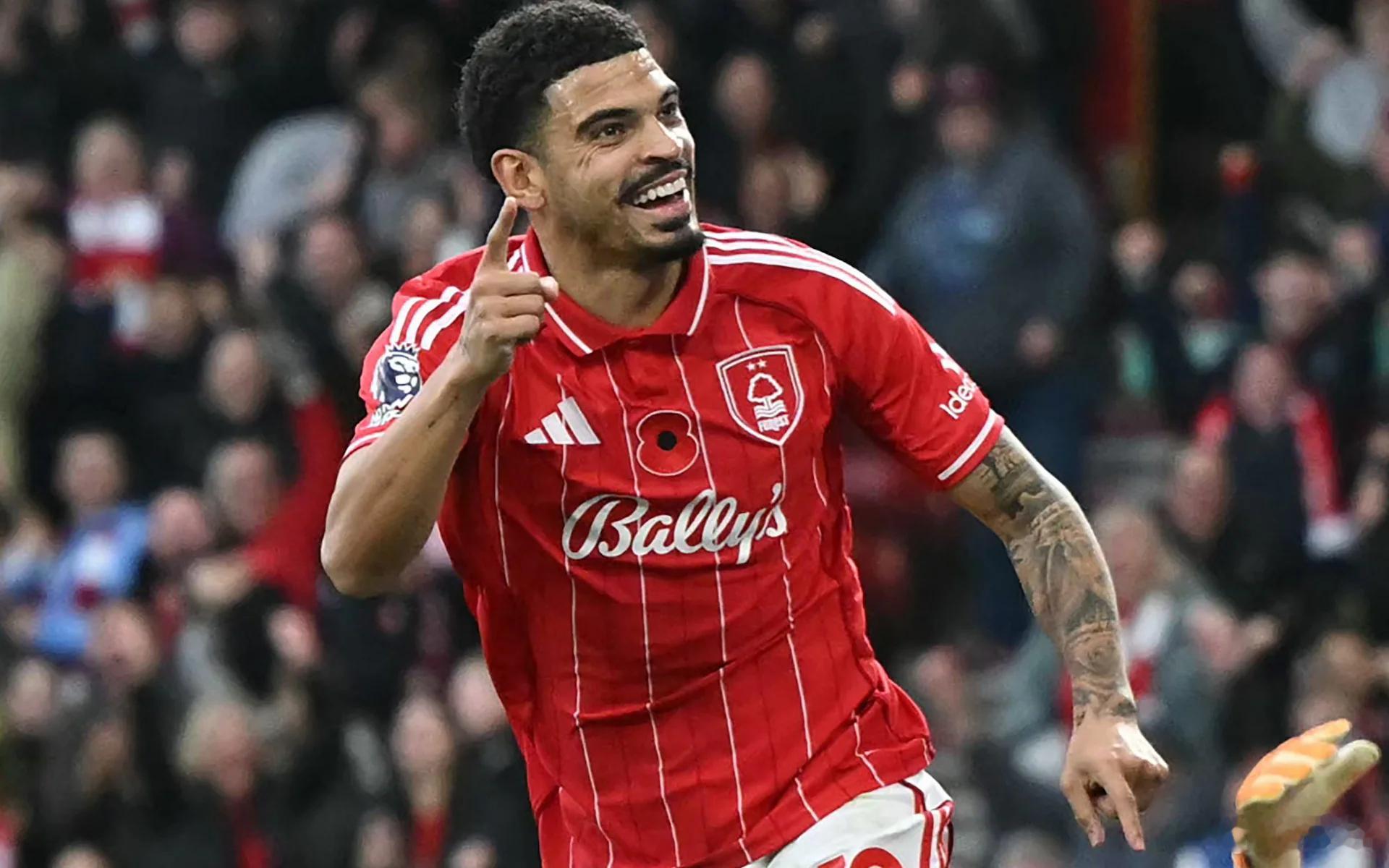 诺丁汉森林3比1利兹联戴奇接手森林之后，森林进攻核心吉布斯-怀特的状态也在提升