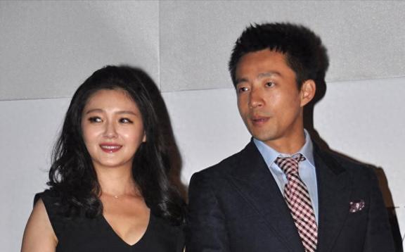 汪小菲带娃回北京过暑假，刘建国曝大S遗产真相，怪不得S妈消停了。一进6月我就开始