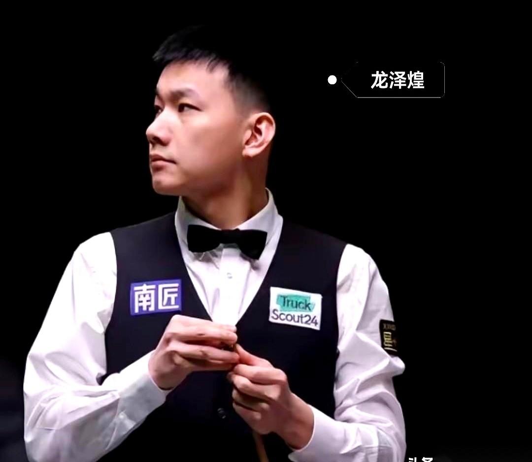 丁俊晖打傅家俊。还是资格赛。我看到这赛程，脑子里就“嗡”的一下。这签抽的，