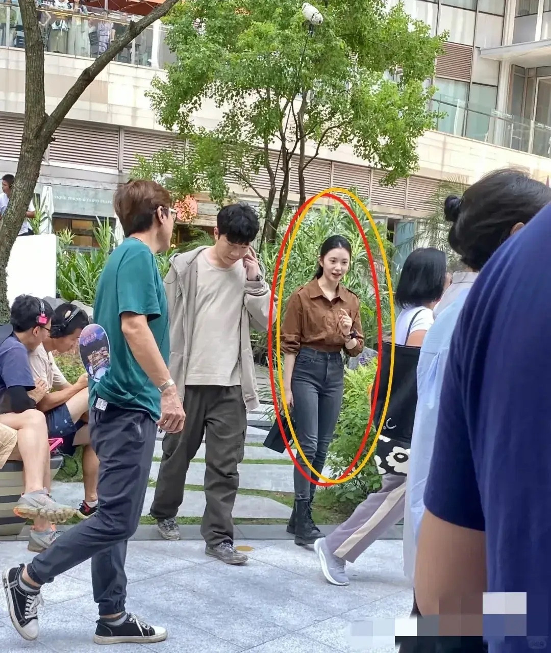 这是哪位明星？身材真好而且还美