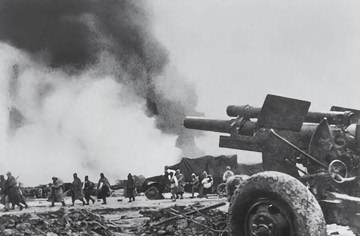 50年仗还没打完，毛主席为何突然下令取消兵团制？粟裕看出了弊端“司令，西侧发