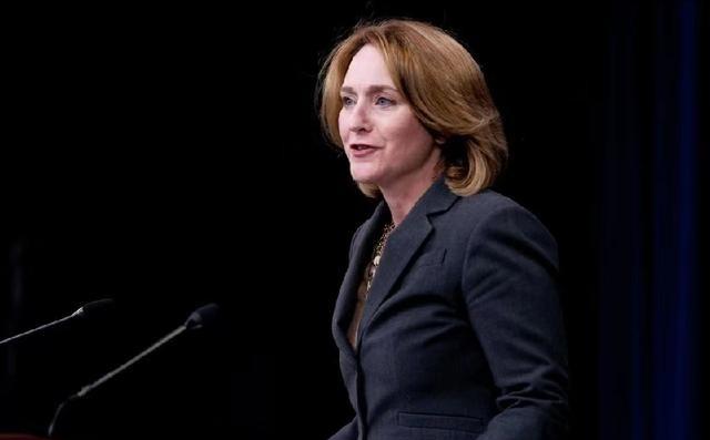 美国战争部副部长希克斯对媒体说：“俄罗斯因乌克兰战争拖累已无法威胁美国，中国更不