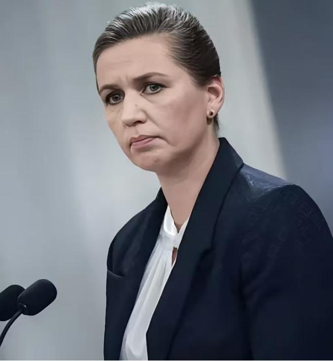 丹麦彻底傻眼了，万万没想到美国是真的想要格陵兰岛。要知道，丹麦可是当了几十年的"