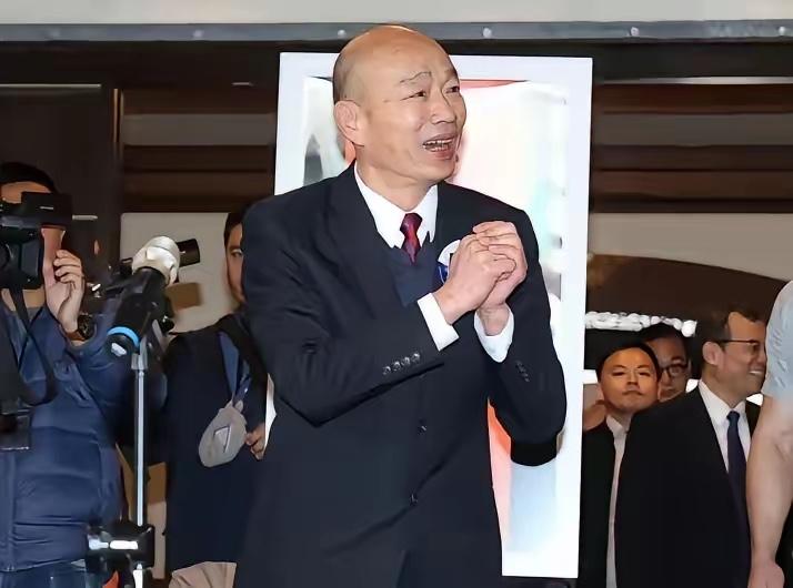 国民党现在也是没有办法了。​2月16日，韩国瑜、江启臣发布联合声明，把军事特