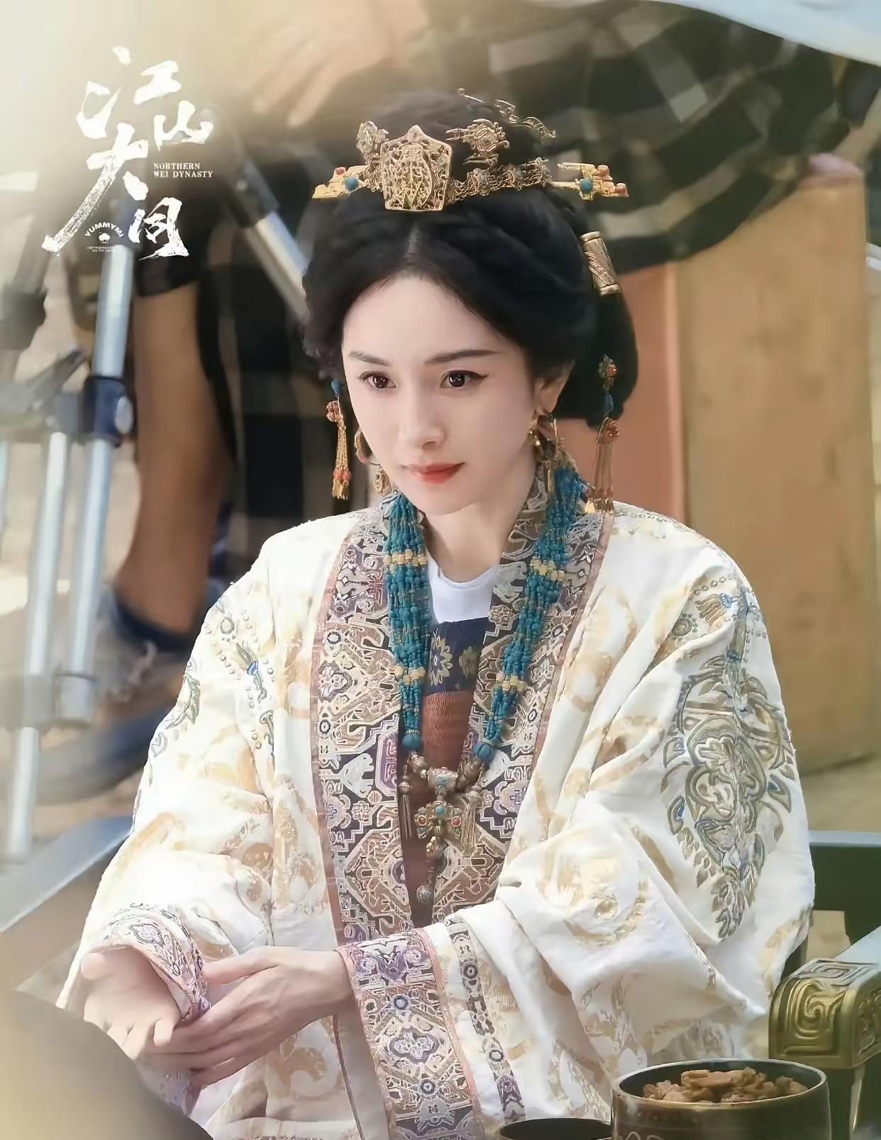 怎么说呢这个女人演技好不好不好说，但是却很有旺人像刘学义一下子火了虽然刘