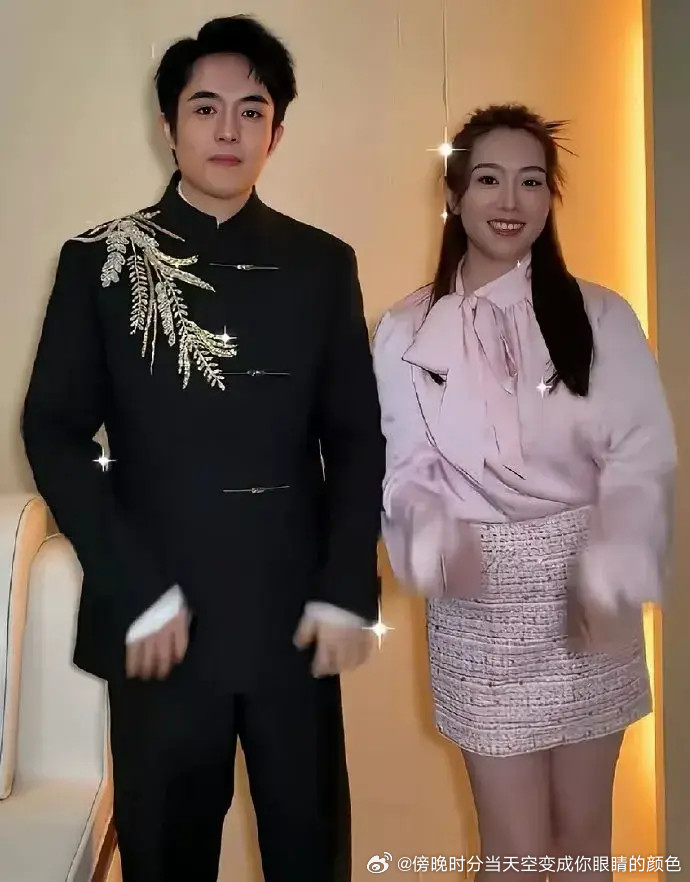 你还记得王星吗？现在算是彻底正常了眼神不再空洞开始有光了