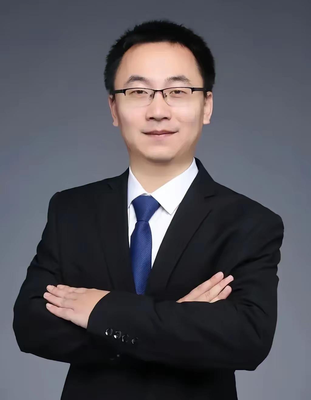 刘海明教授走了，急性心梗，送到医院心脏已经停跳一小时。做了抢救措施，恢复了心跳，