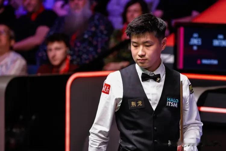 中国第4人！斯诺克世锦赛4强！赵心童13-5韦克林，比肩丁俊晖、傅家俊和斯佳辉