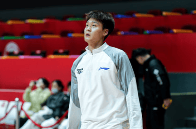 常规赛北京vs新疆大名单: 赵睿、周琦出战, 齐麟在列