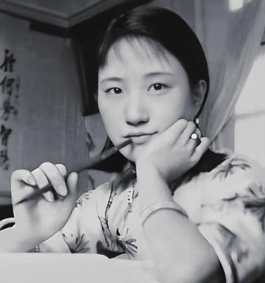 1961年，生活困苦的陆小曼将朋友送给她的貂皮大衣卖掉，去市场买了几斤大闸蟹，然