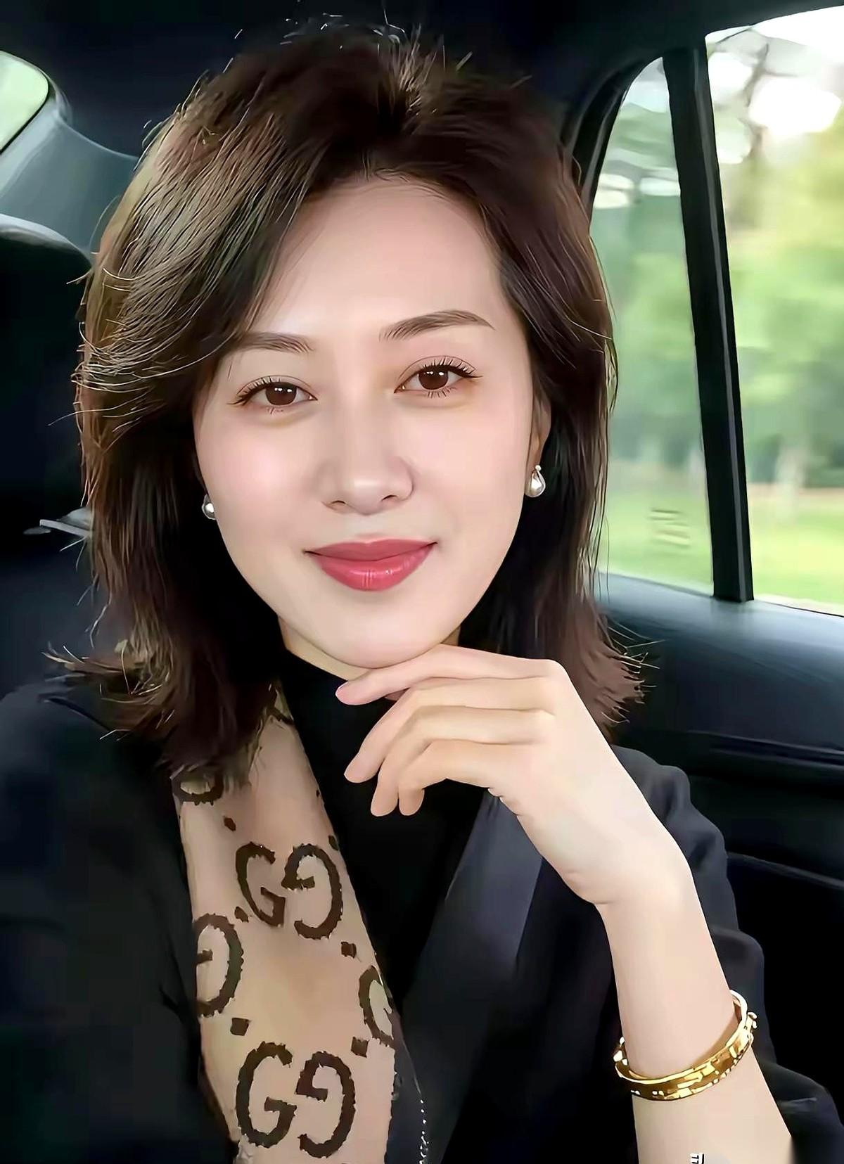 老有人问我，一个人这么久，是不是就不需要男人了？开什么玩笑，怎么会不需要。这